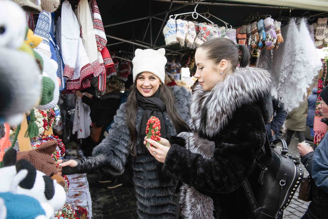 Liveta Kazlauskienė (kairėje), Ingrida Kazlauskaitė, Gerda Žemaitė