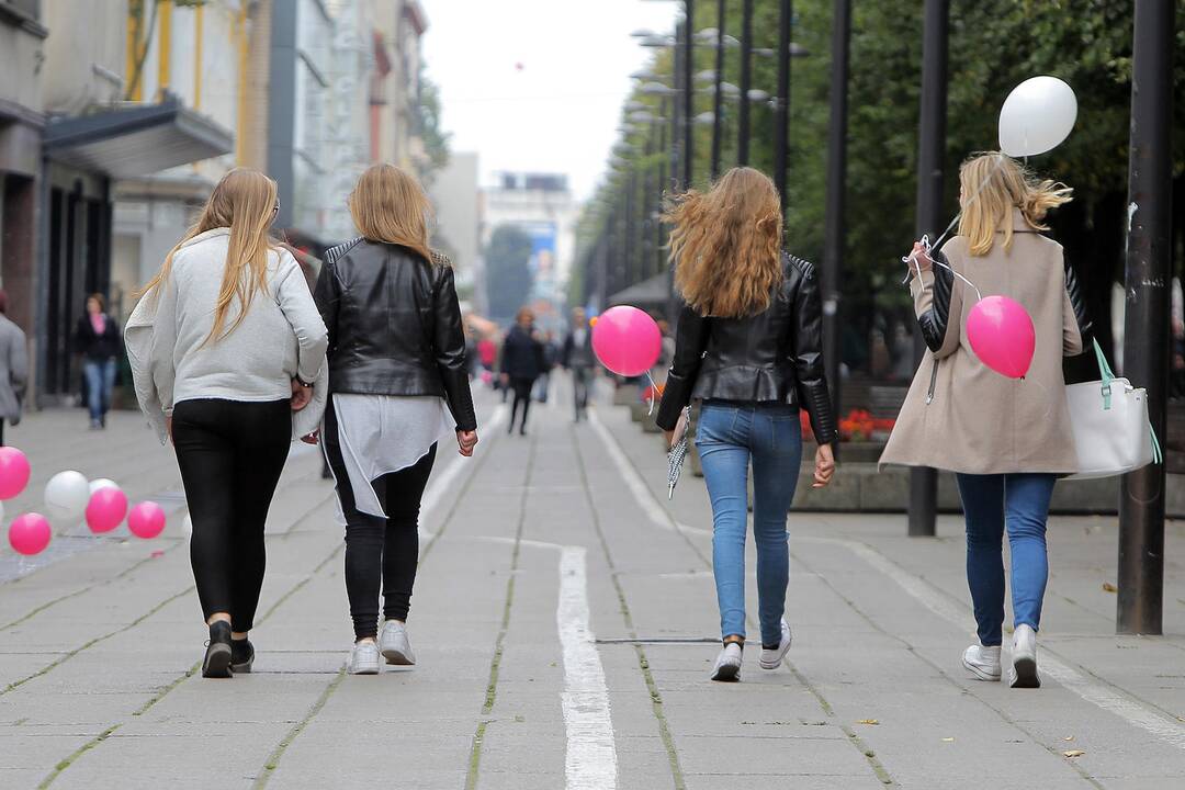 Kauno jaunimo dienų balionai Laisvės alėjoje