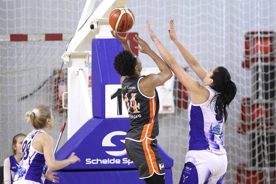 LMKL: „Sirenos“ – „Kibirkštis“ 80:76