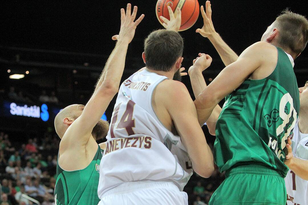 LKL pusfinalis: „Žalgiris“ – „Lietkabelis“ 93:69
