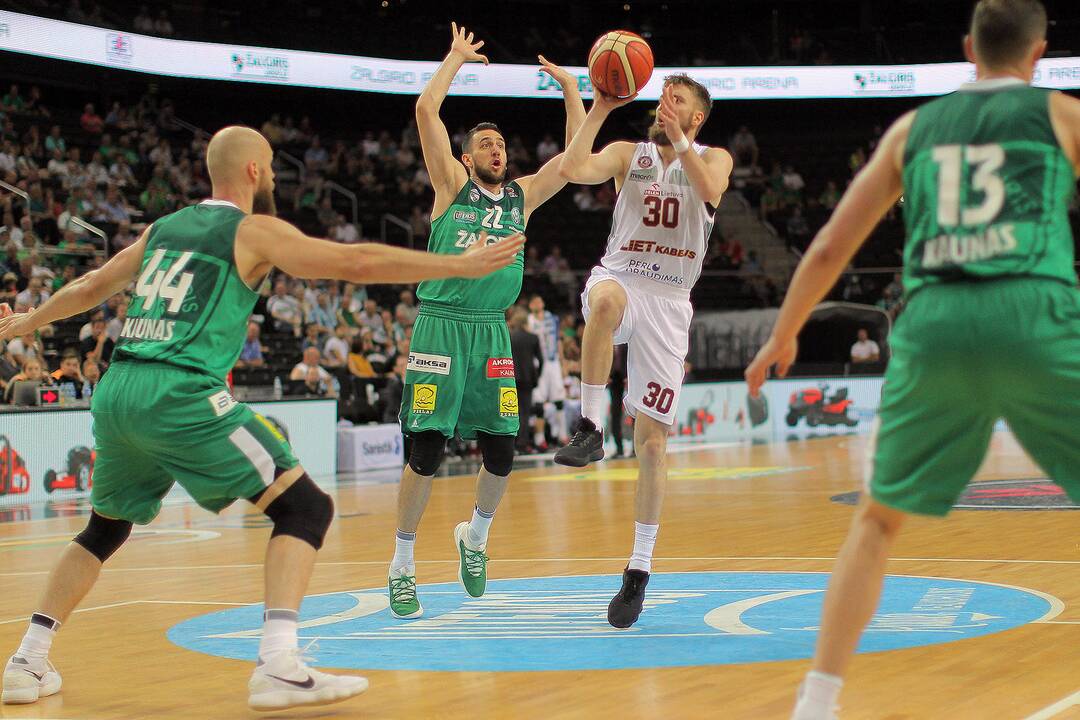 LKL pusfinalis: „Žalgiris“ – „Lietkabelis“ 93:69