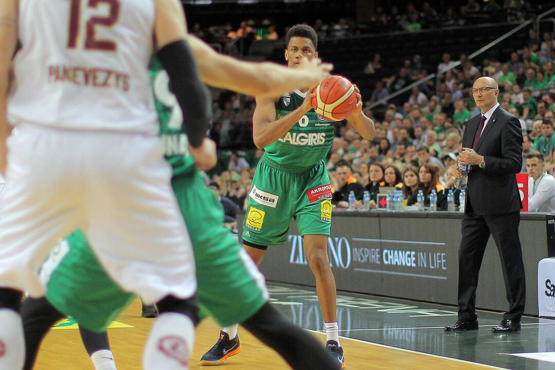 LKL pusfinalis: „Žalgiris“ – „Lietkabelis“ 93:69