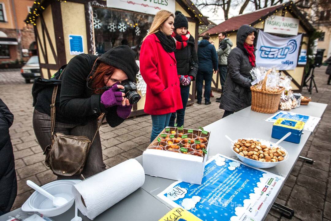 Labdaros akcija "Lašelis džiaugsmo"