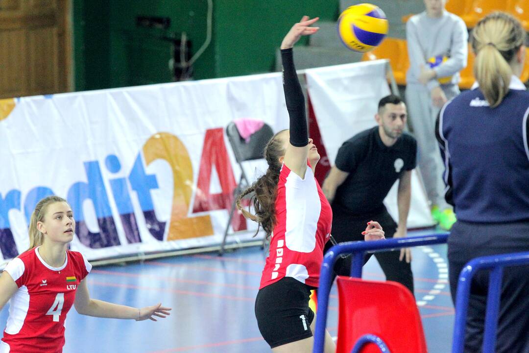 Europos jaunių čempionato atranka: Lietuva – Lenkija 0:3