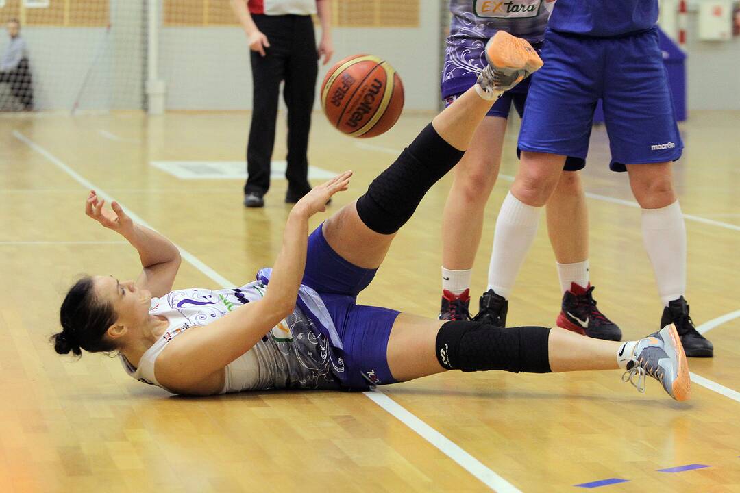 Lietuvos moterų krepšinio lygos pusfinalis: „Hoptrans-Sirenos“ – „Utena“ 51:42