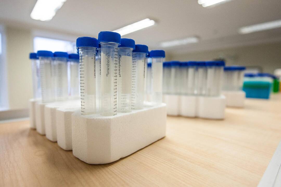 Biotechnologijų laboratorijos atidarymas mokykloje