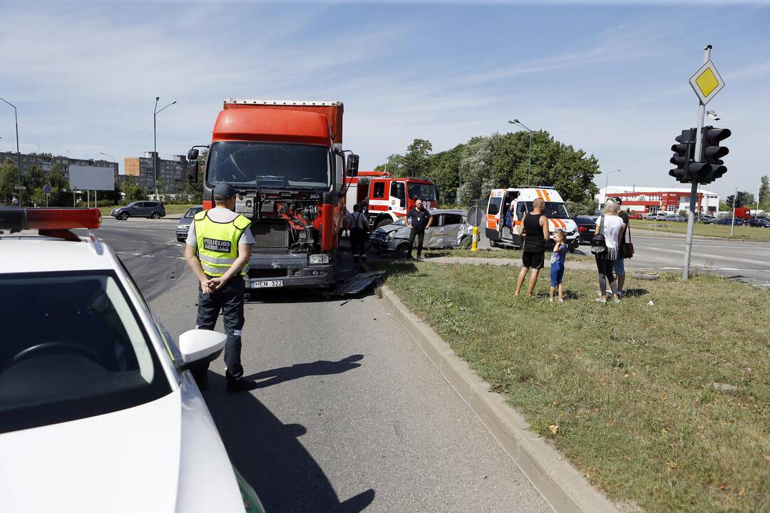 Avarija Šilutės ir Smiltelės gatvių sankryžoje