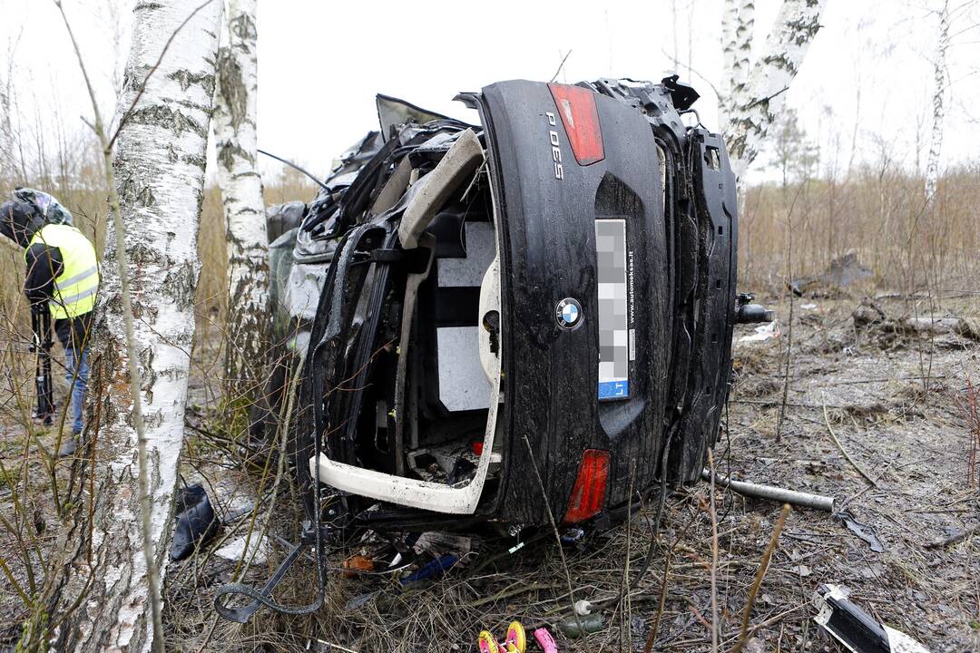 BMW avarija Kairių kelyje