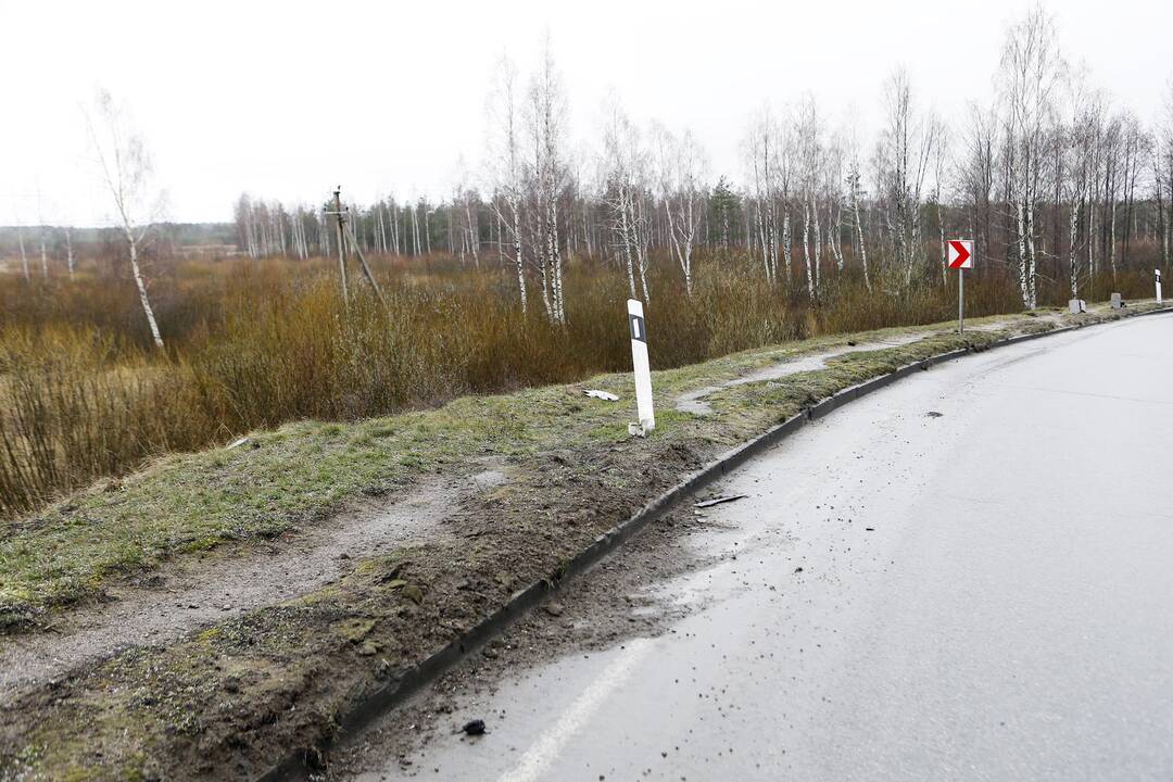 BMW avarija Kairių kelyje