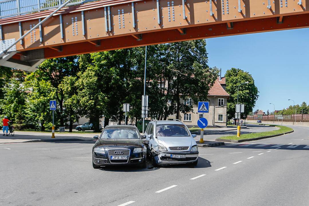 Avarija Priestočio ir Šaulių gatvių sankryžoje