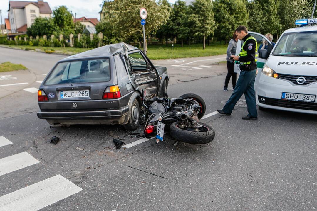 Avarija Agluonos gatvėje
