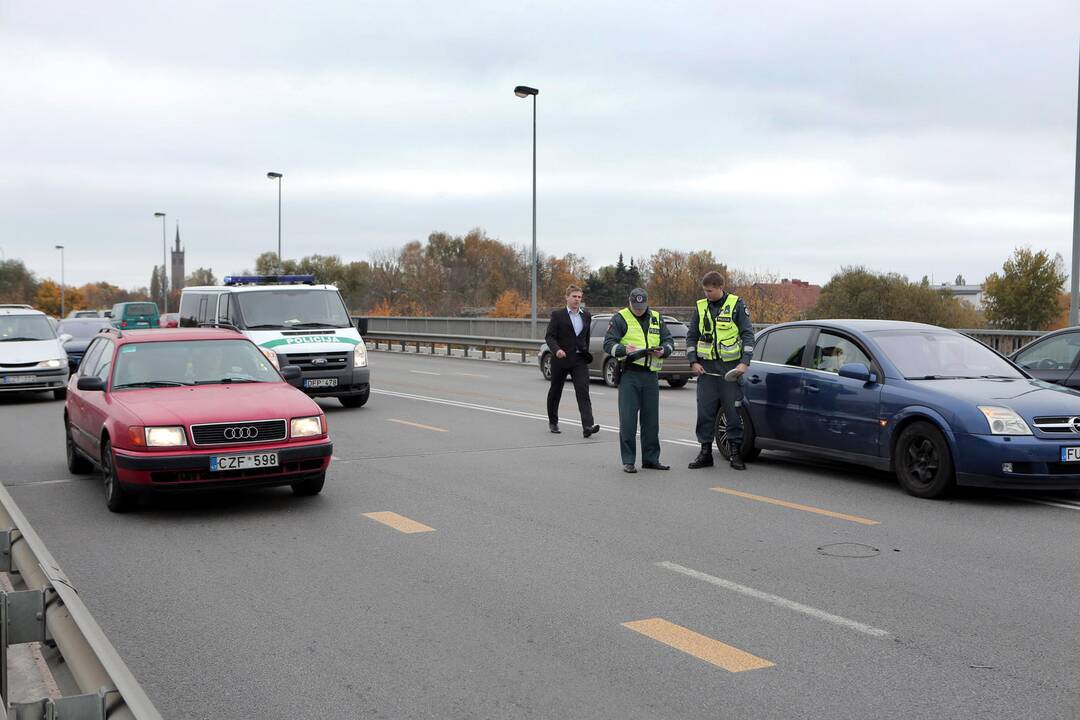 Avarija ant Mokyklos tilto