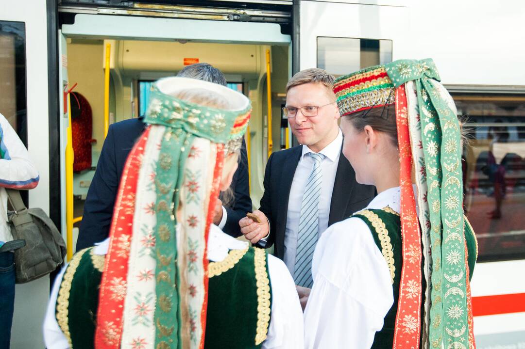 Pirmas traukinys „Rail Baltica“ vėže
