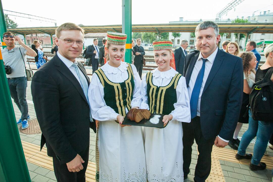 Pirmas traukinys „Rail Baltica“ vėže