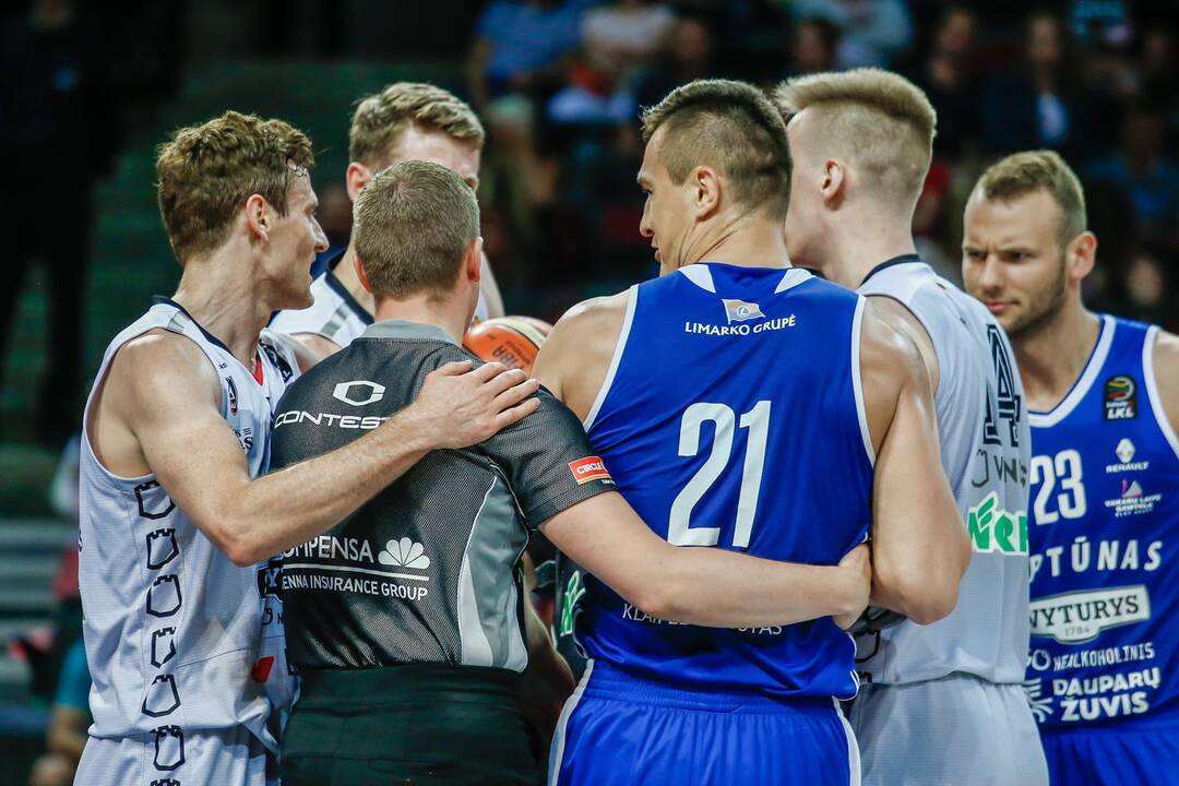 "Neptūnas" - "Lietuvos rytas" 74:70