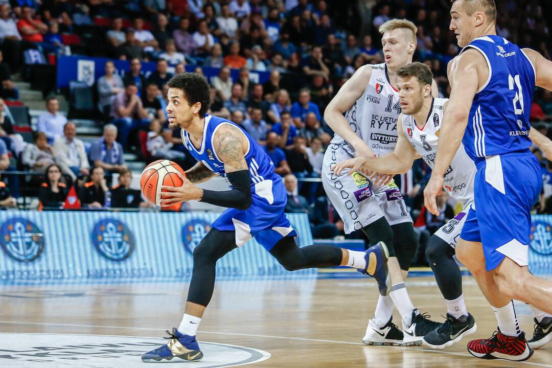 "Neptūnas" - "Lietuvos rytas" 74:70