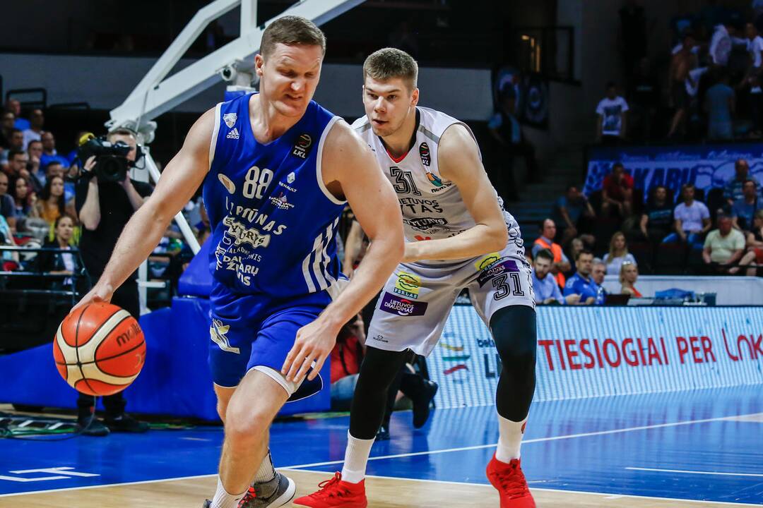 "Neptūnas" - "Lietuvos rytas" 74:70