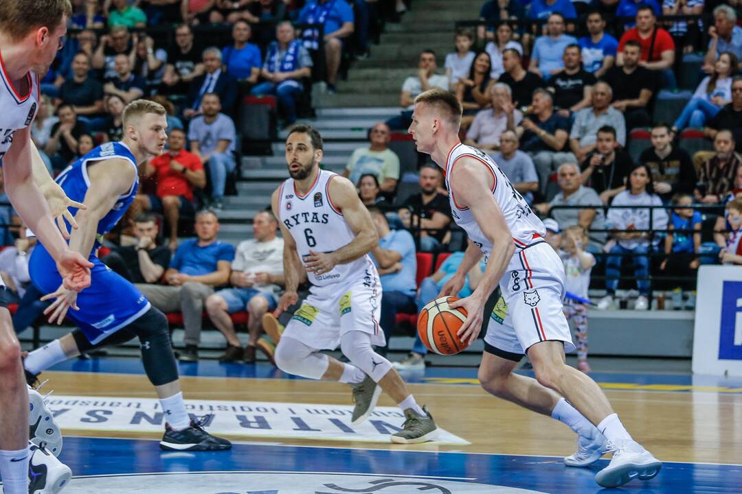 LKL: "Neptūnas" - "Rytas" 46:75