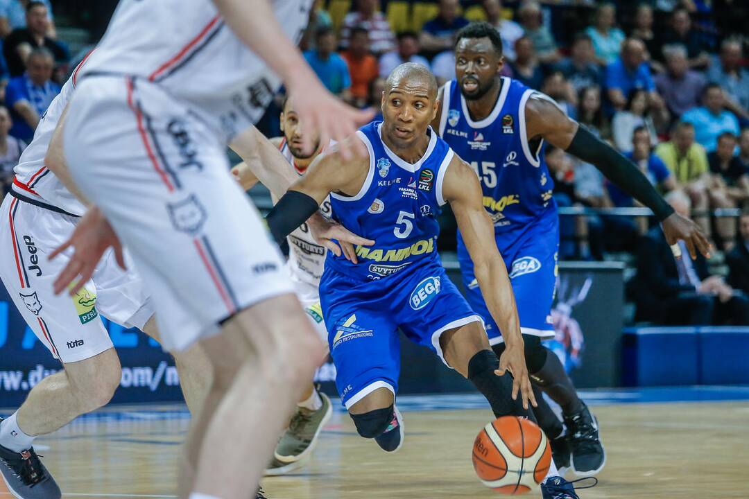 LKL: "Neptūnas" - "Rytas" 46:75