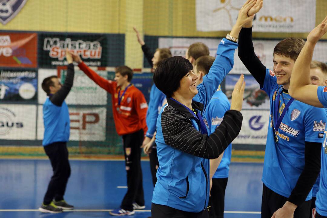 Klaipėdos "Dragūnas" iškovojo Baltijos rankinio lygos Iššūkio taurę