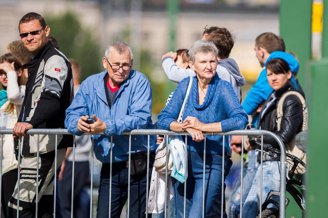 Miesto lenktynės uždarytame Europos prospekte
