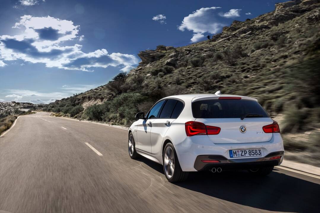 BMW modeliai Ženevoje