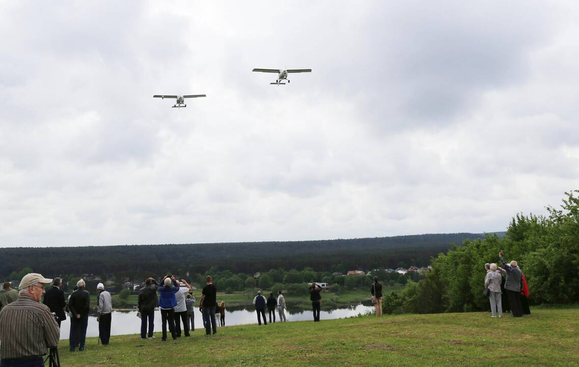 Įamžintas pirmasis Lietuvos sklandytojų skrydis