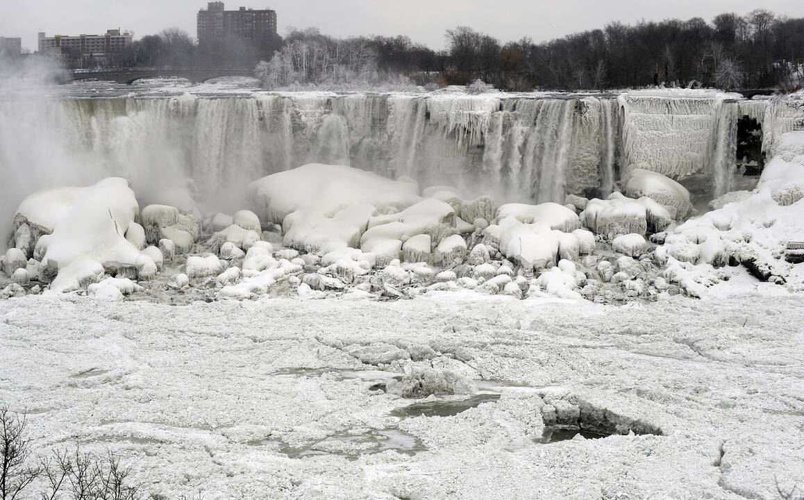 Užšalęs Niagaros krioklys