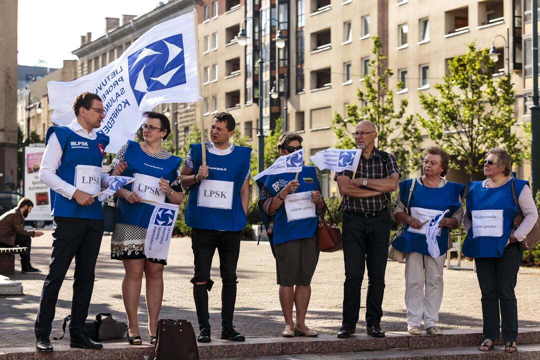 Profesinių sąjungų protestas prie Seimo