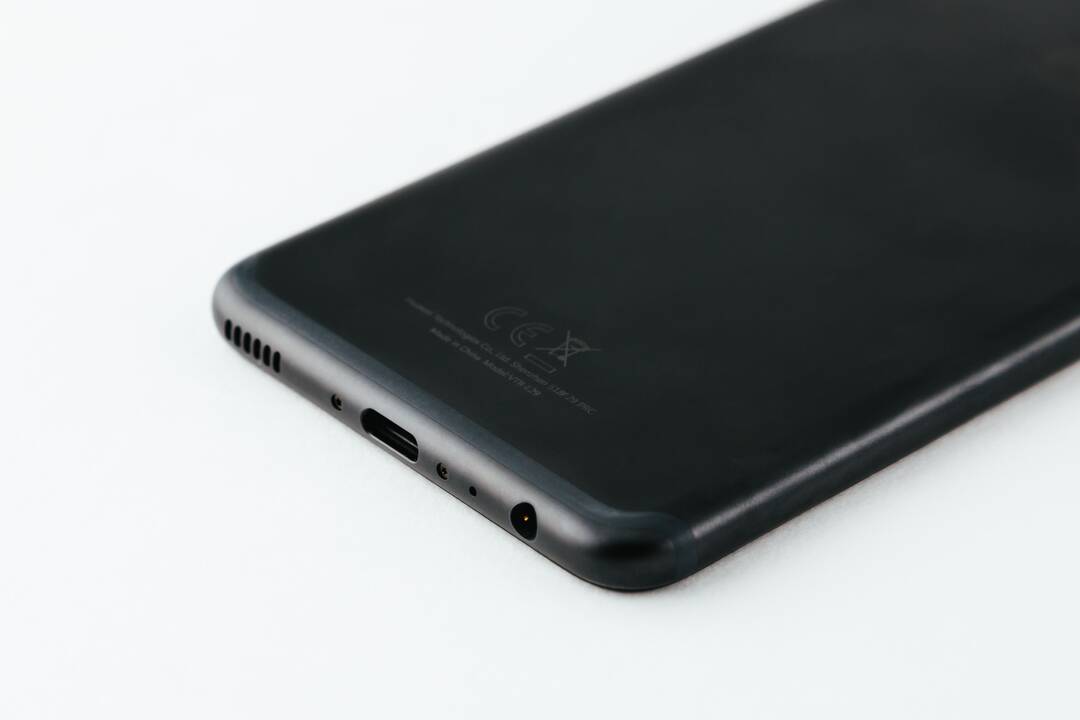 „Huawei“ pristatė išmaniuosius telefonus ir laikrodį