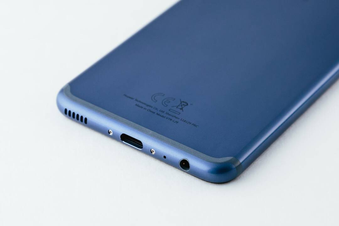 „Huawei“ pristatė išmaniuosius telefonus ir laikrodį