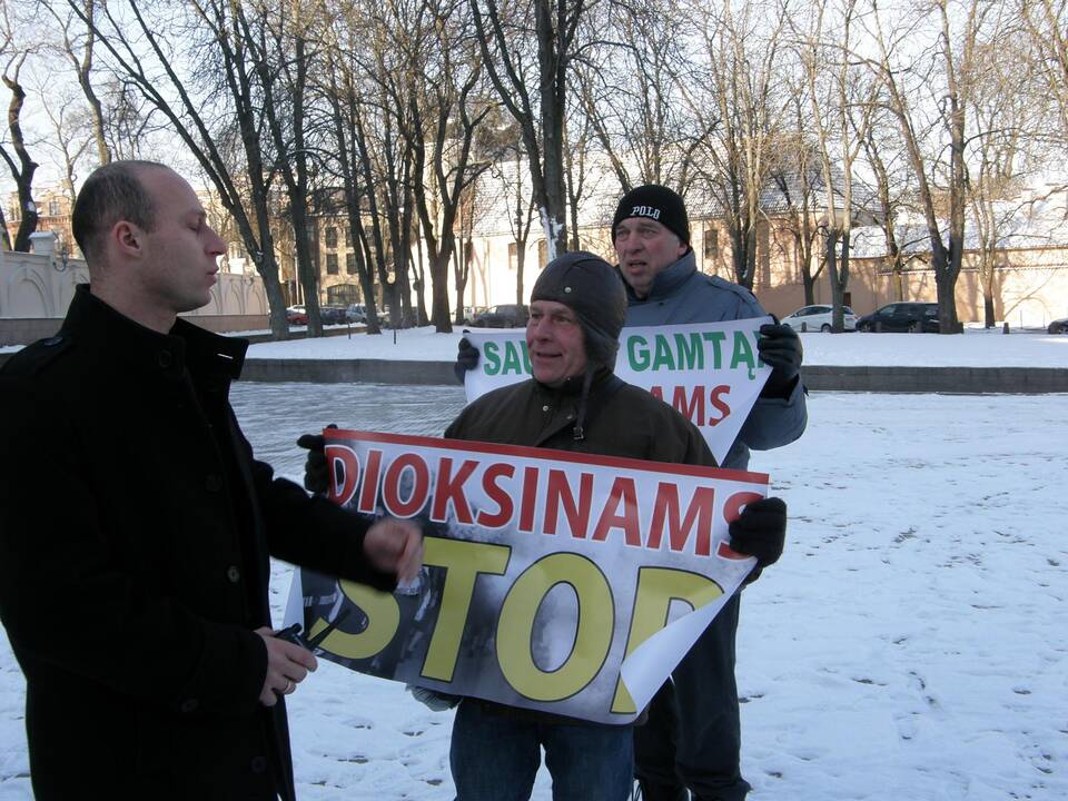 Prie prezidentūros – kauniečių ir pakaunės gyventojų protestas prieš „Fortum“