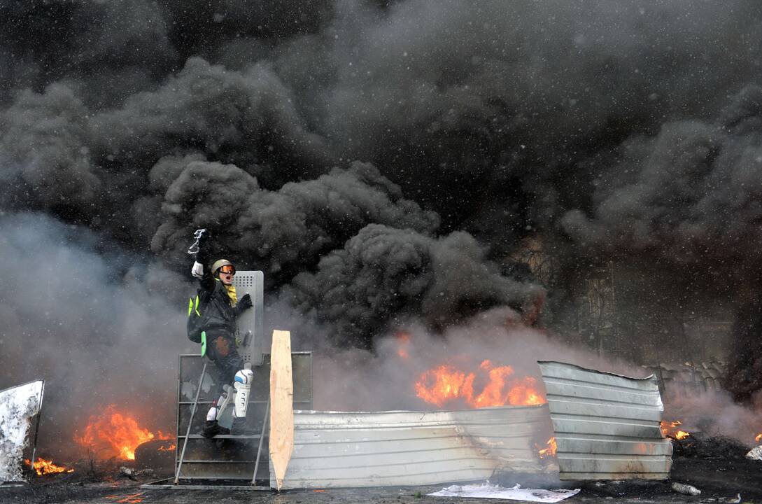 Kijevą drasko mirtini susirėmimai