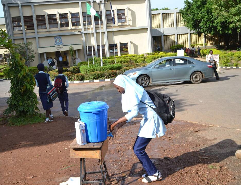 Kova su Ebolos virusu: Nigerijos moksleivių ir studentų kasdienybė