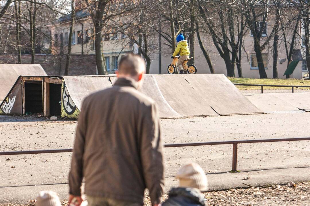 Kauniečiai suskubo į gamtą