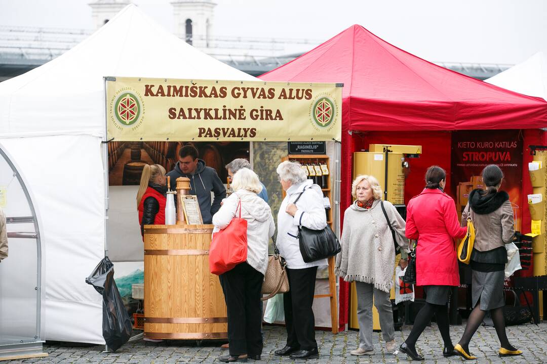 Paroda "Rinkis prekę lietuvišką 2015"