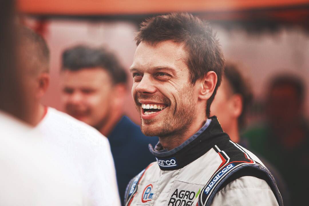 Skaičius: V.Žalai "Viada Rally Žemaitija" paženklintas vienetukais – pirmas kartas su "Škoda Fabia R5" ralio varžybose, pirmas kartas su nauju šturmanu ir galiausiai pirma vieta ant ralio apdovanojimų pakylos.