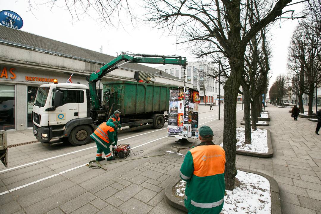 Nelegalūs reklaminiai skydai