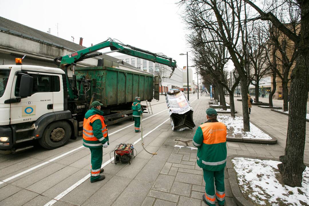 Nelegalūs reklaminiai skydai