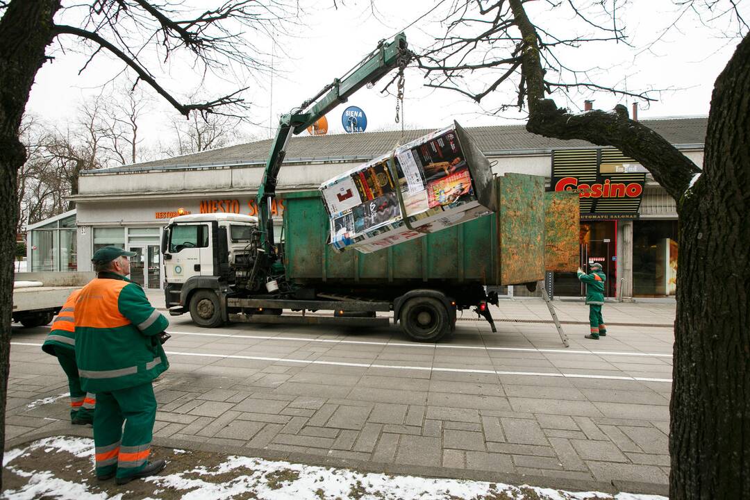 Nelegalūs reklaminiai skydai