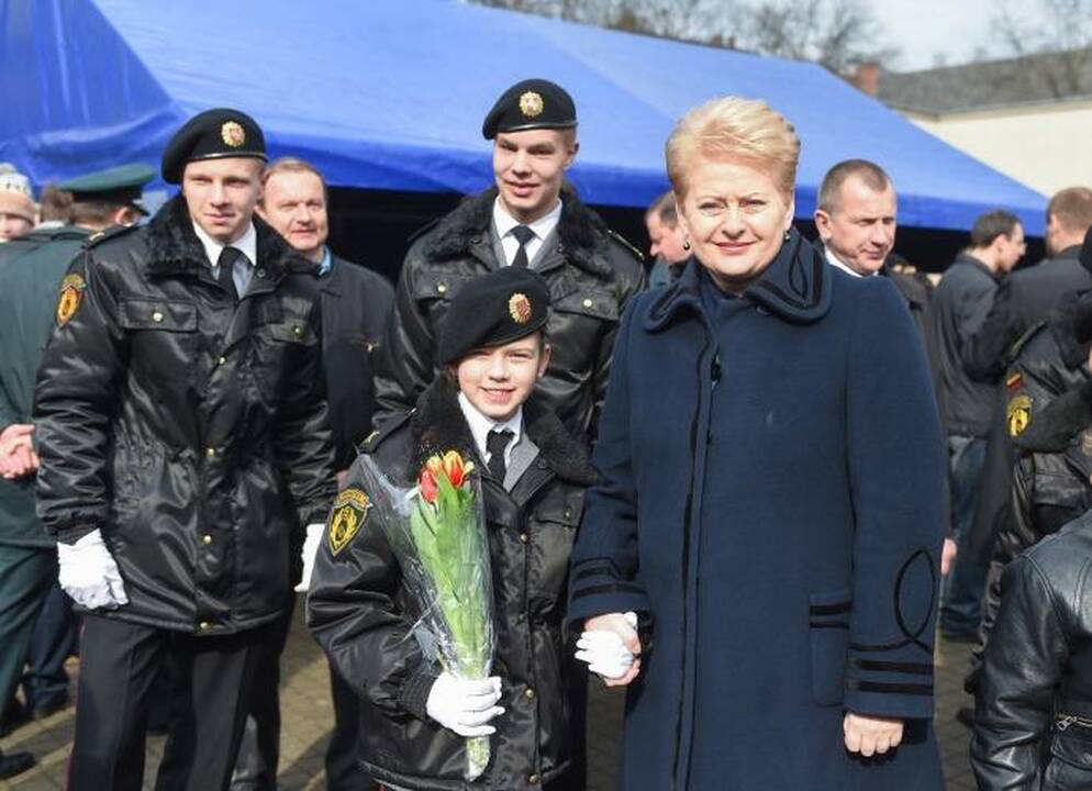 Prezidentė priėmė kadetų priesaikas