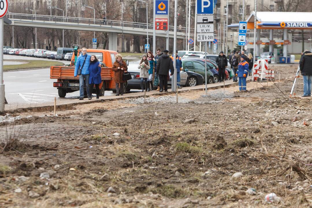 Šaligatvis Karaliaus Mindaugo prospekte