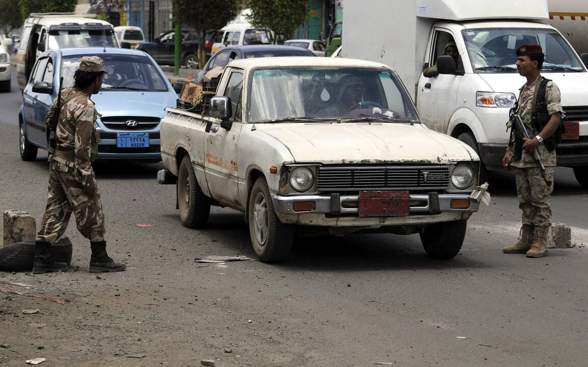  Bagdade detonavus sprogmenų prikrautam automobiliui žuvo 10 žmonių