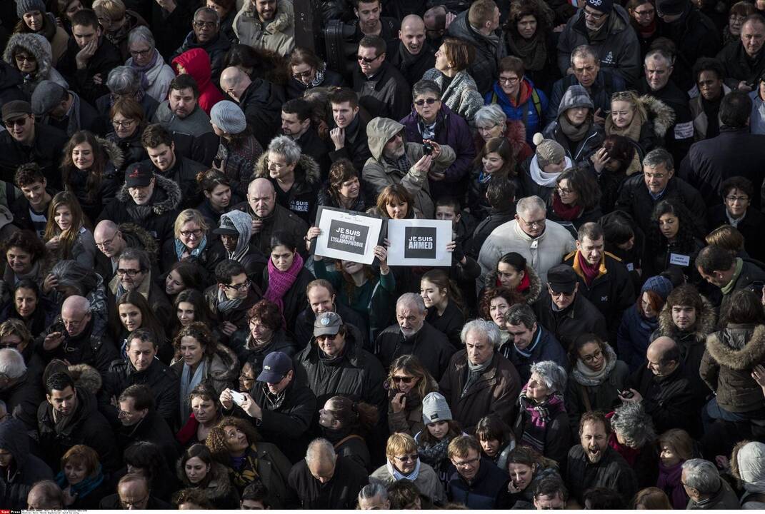 Istorinė demonstracija Paryžiuje 