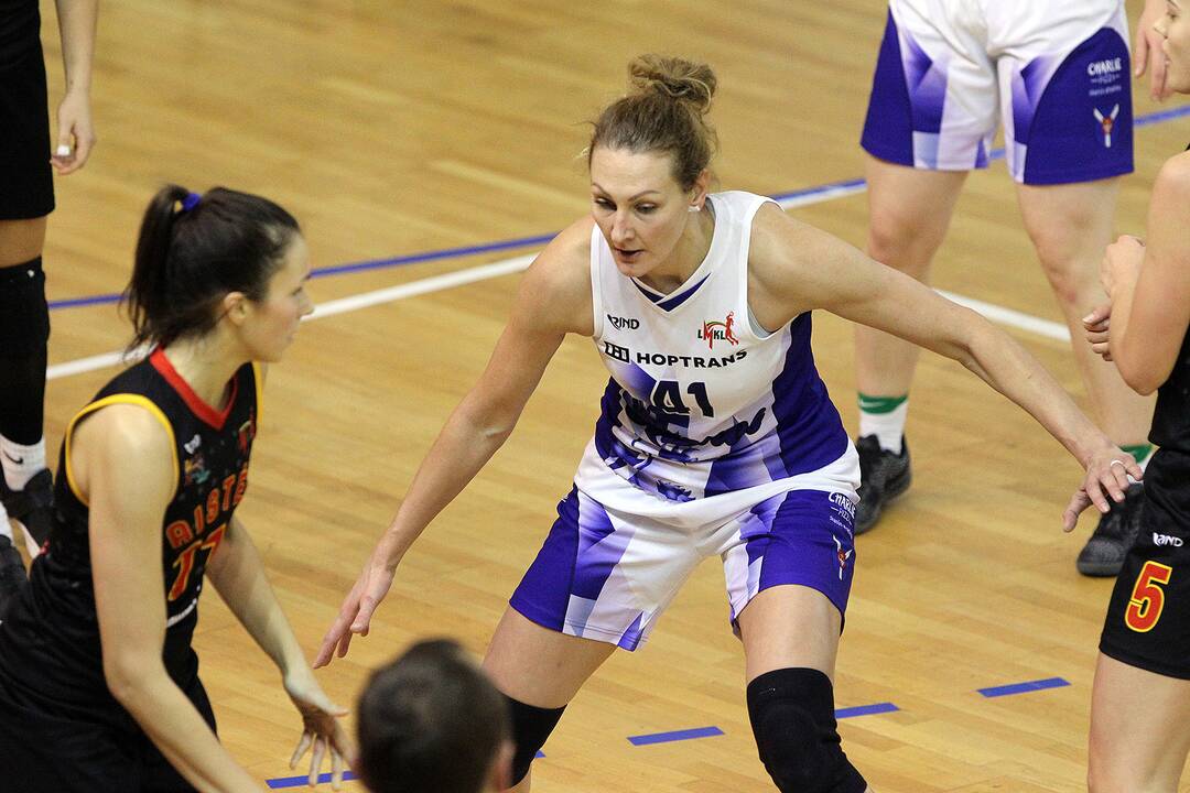 LMKL: „Sirenos“ – „Aistės“ 74:50