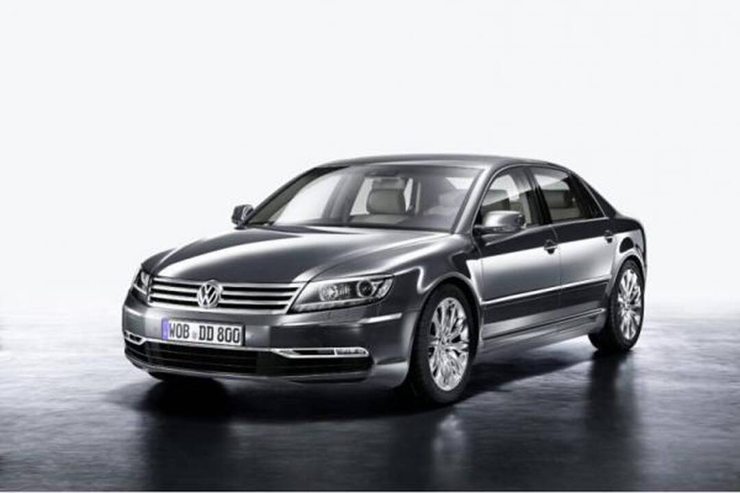 Pekino automobilių paroda: atnaujintas „Volkswagen Phaeton“