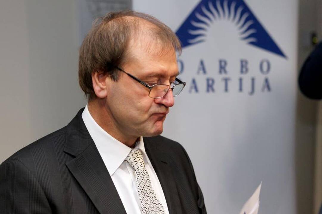 „Tvarkiečių“ prezidiumas pritarė jungimuisi su „darbiečiais“