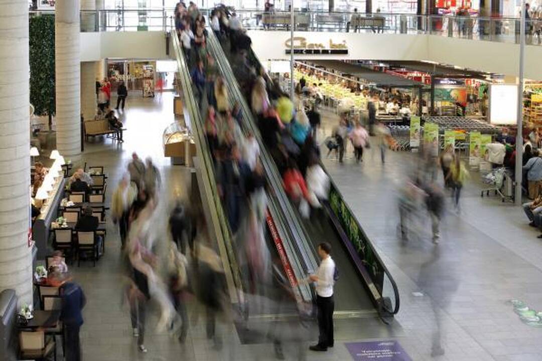 Troleibusas „Vytautas“ gavo krikštą ir patyrė pirmą avariją Vilniaus gatvėse