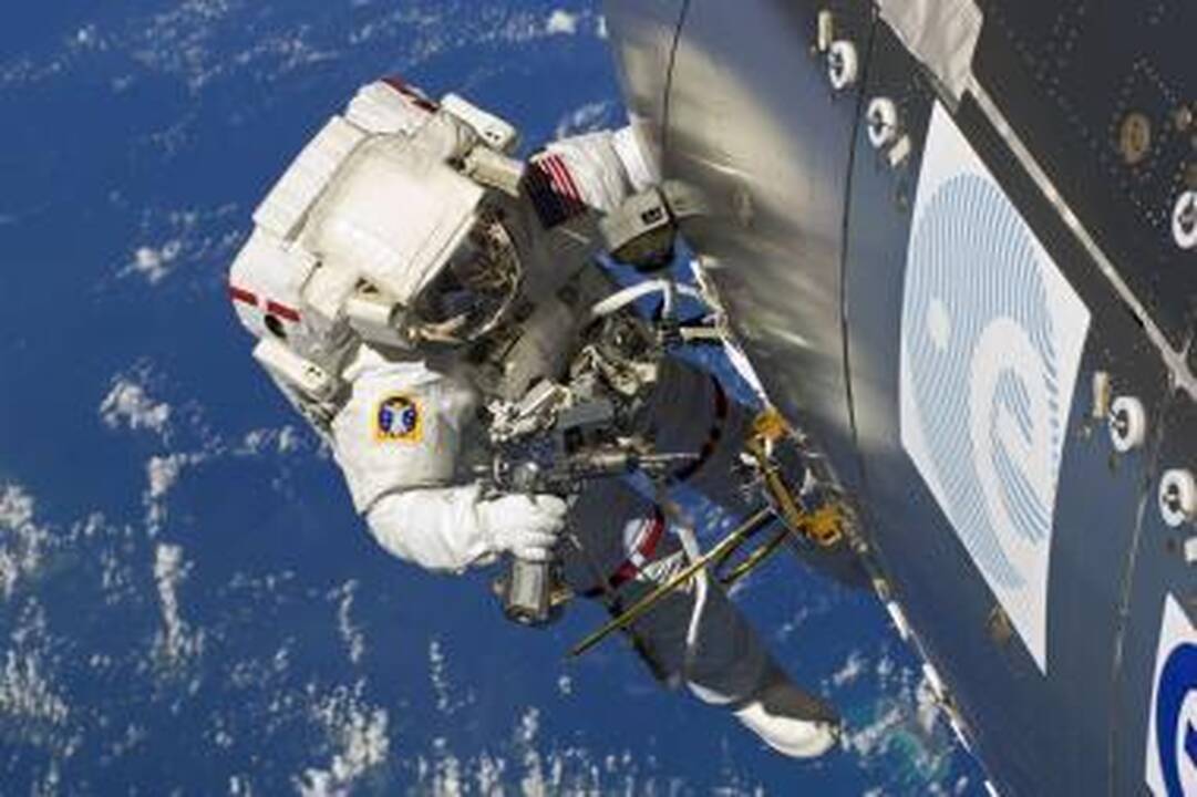 Toli kosmose keliauti trukdys ir nusilpę astronautų raumenys