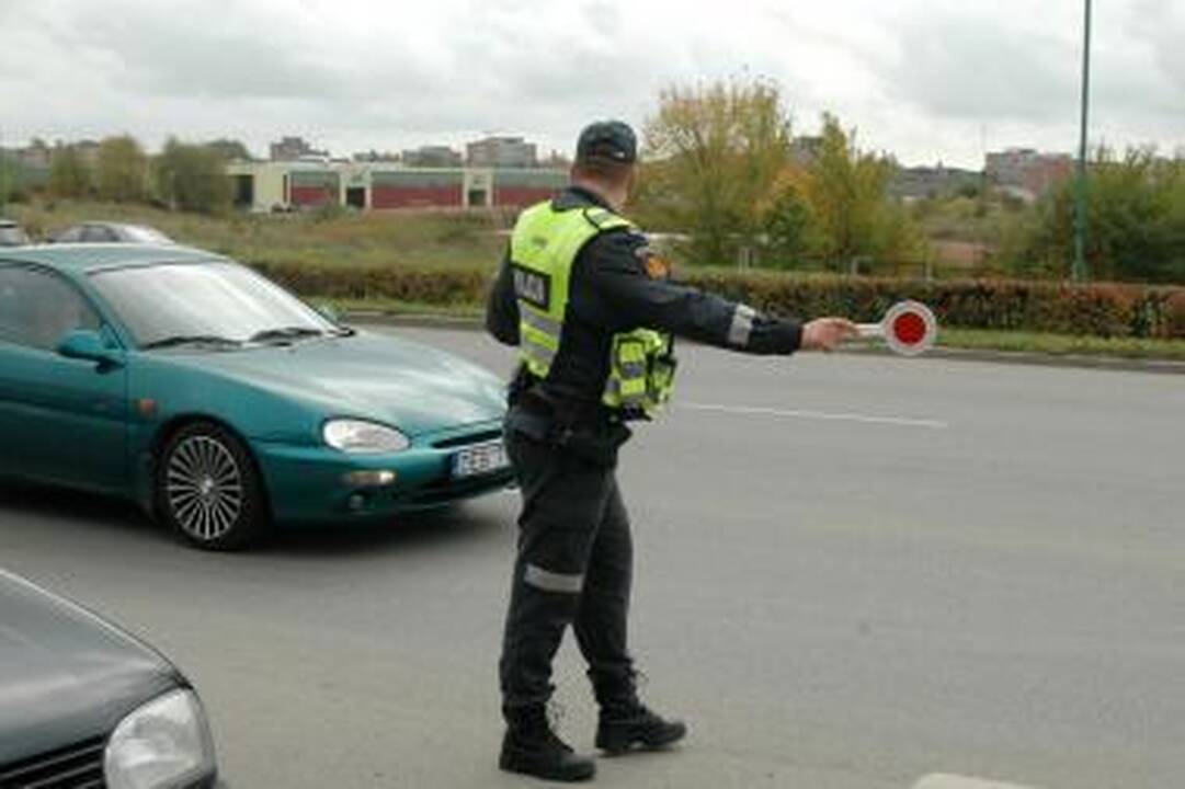 Policija per šventes stiprina pajėgas